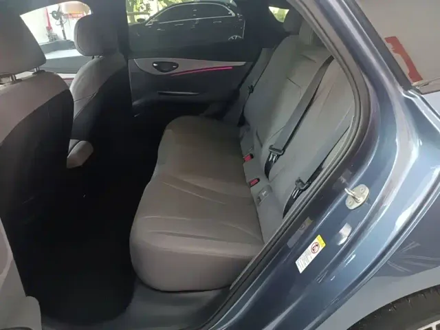 BYD Seal 07 DM-i — Фото автомобиля 16