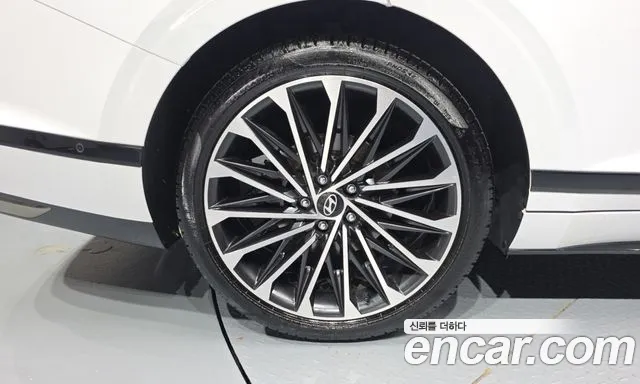 Hyundai Grandeur GN7 — Фото автомобиля 5