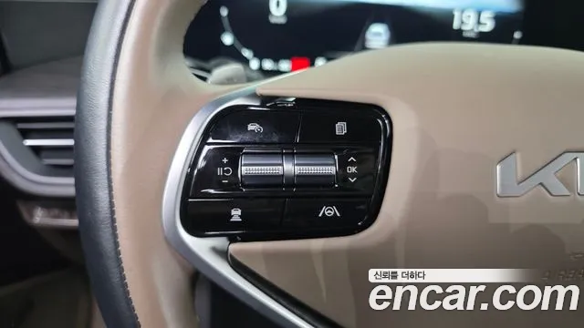 Kia K8 — Фото автомобиля 15