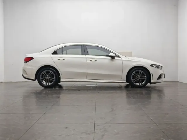 Mercedes-Benz A-Class — Фото автомобиля 11