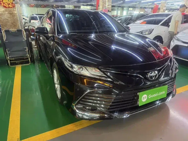 Toyota Camry — Фото автомобиля 3