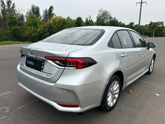 Toyota Corolla — Фото автомобиля 5