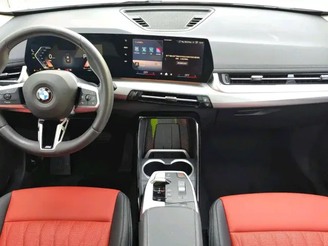 BMW BMW X1 2026 Model Year sDrive25Li M Sport Package — Фото автомобиля 5