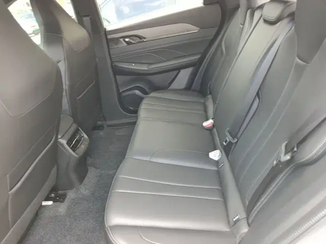 Dongfeng Fengshen L7 — Фото автомобиля 16