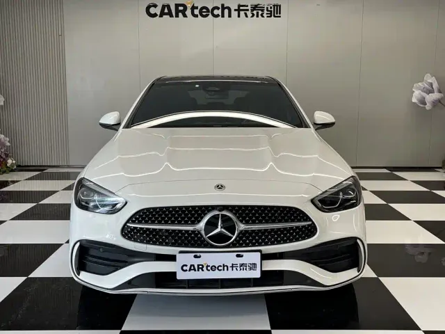 Mercedes-Benz C-Class — Фото автомобиля 3