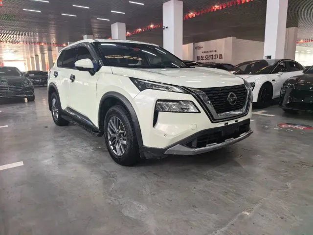 Nissan X-Trail — Фото автомобиля 3