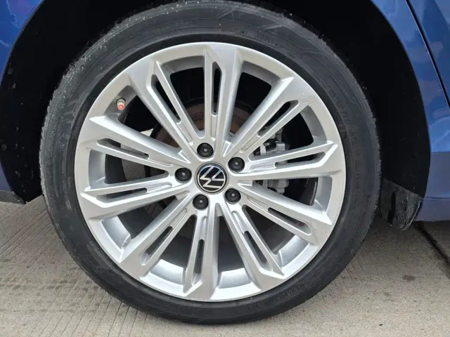 Volkswagen Lamando — Фото автомобиля 11