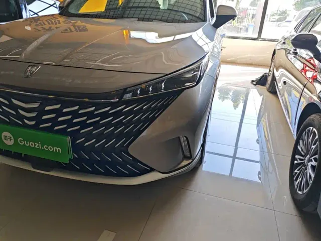 Roewe RX5 — Фото автомобиля 23