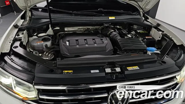 Volkswagen Tiguan Tiguan 2 поколение 2.0 TDI Prestige — Фото автомобиля 5