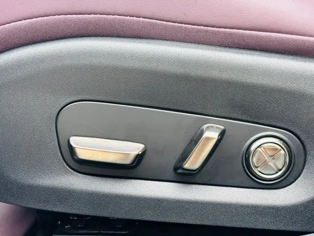 Xiaomi SU7 — Фото автомобиля 12