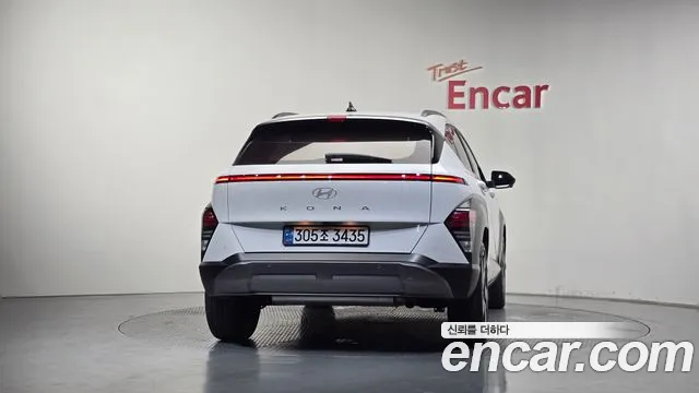 Hyundai Kona Kona (SX2) Бензин 1.6 турбо 2WD — Фото автомобиля 3