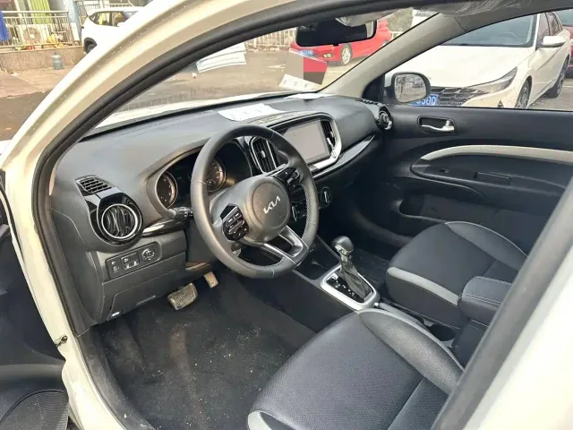 Kia KX1 — Фото автомобиля 8
