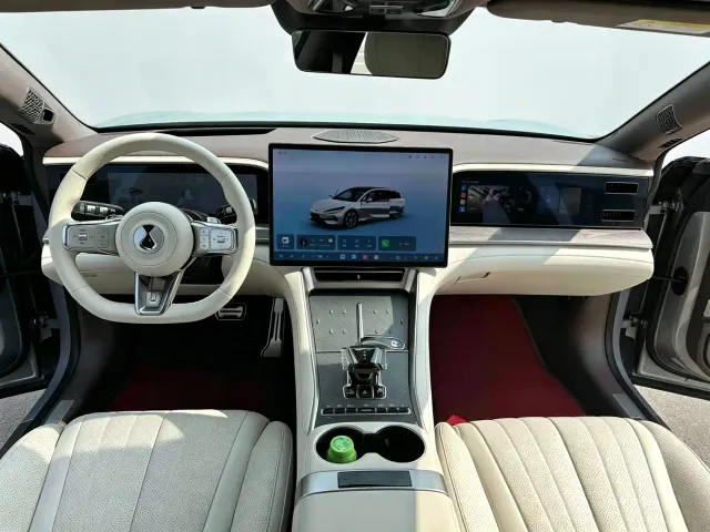 Denza Z9GT — Фото автомобиля 7