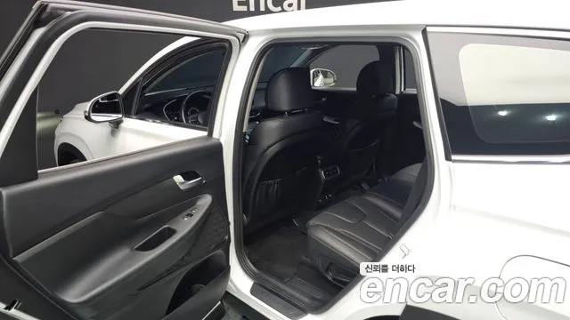 Hyundai Santafe Новый Santa Fe Дизель 2.2 4WD — Фото автомобиля 11