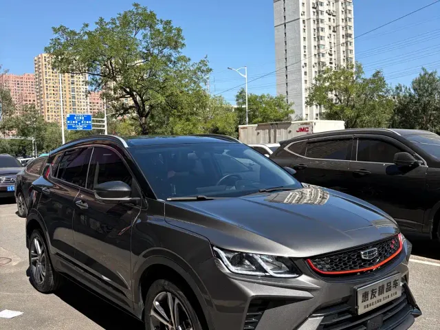 Geely Binyue — Фото автомобиля 3