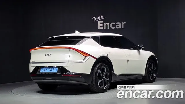 Kia EV6 — Фото автомобиля 2