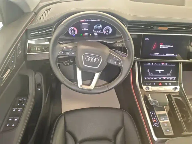 Audi Q8 — Фото автомобиля 14