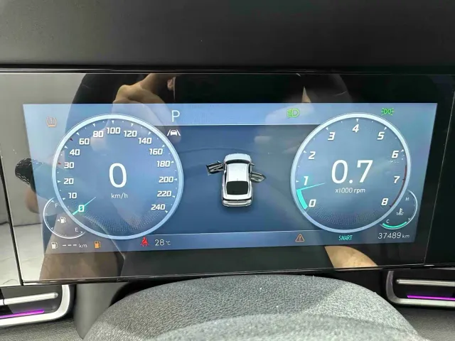 Hyundai Elantra — Фото автомобиля 10