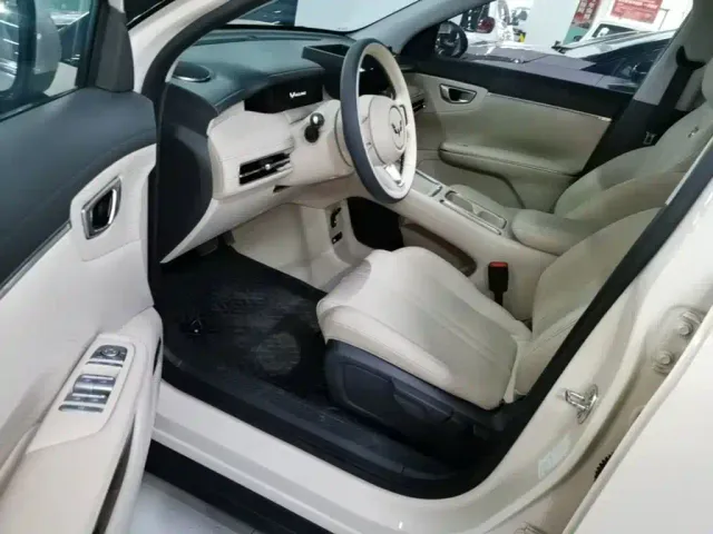 Wuling Bingo S — Фото автомобиля 15
