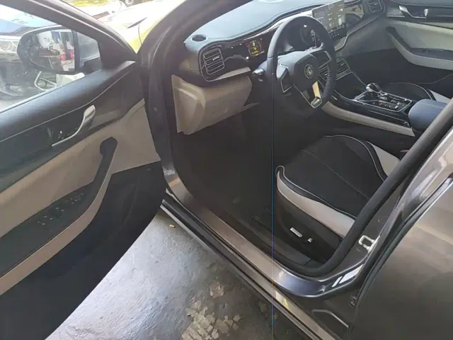 BYD Qin PLUS — Фото автомобиля 15