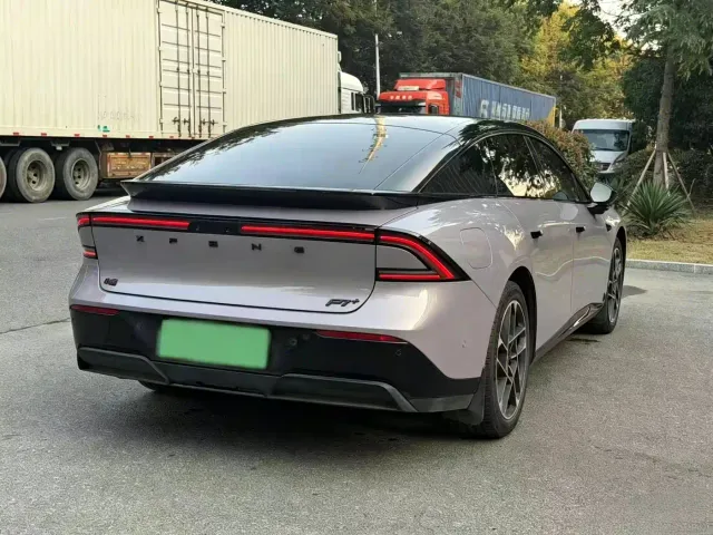Xpeng P7+ — Фото автомобиля 5