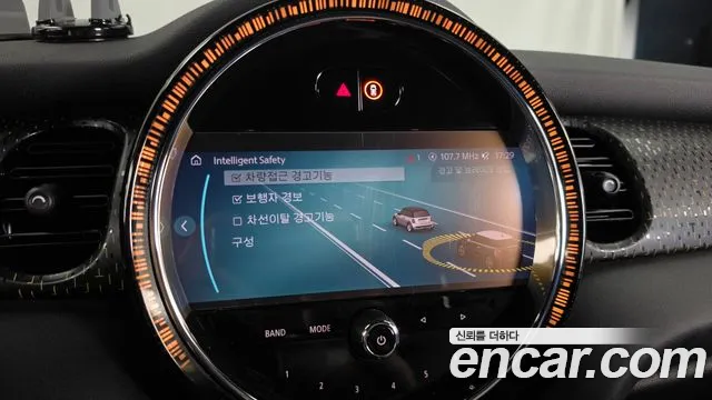MINI Cooper Cooper Electric — Фото автомобиля 16