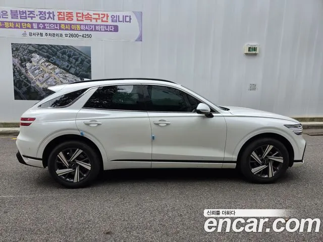 Genesis GV70 2.5T Бензин 2WD — Фото автомобиля 4