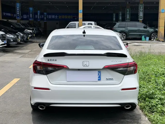 Honda Civic — Фото автомобиля 12