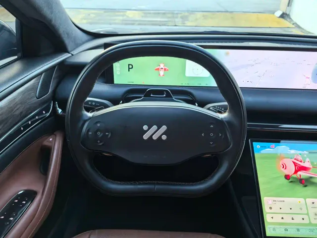 IM Motors L7 — Фото автомобиля 10