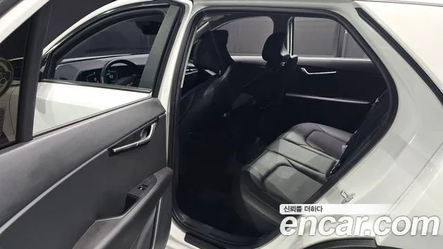 Kia Niro The All New Niro — Фото автомобиля 12
