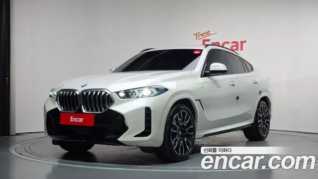 Фотография автомобиля — BMW X6 G06