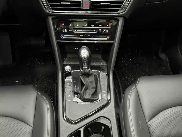 Volkswagen Tharu — Фото автомобиля 10