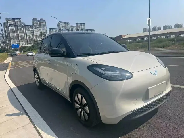 Wuling Bingo — Фото автомобиля 3