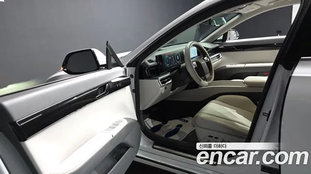 Hyundai Grandeur GN7 — Фото автомобиля 10