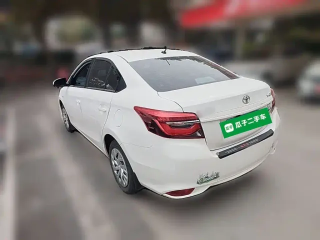 Toyota Vios — Фото автомобиля 6