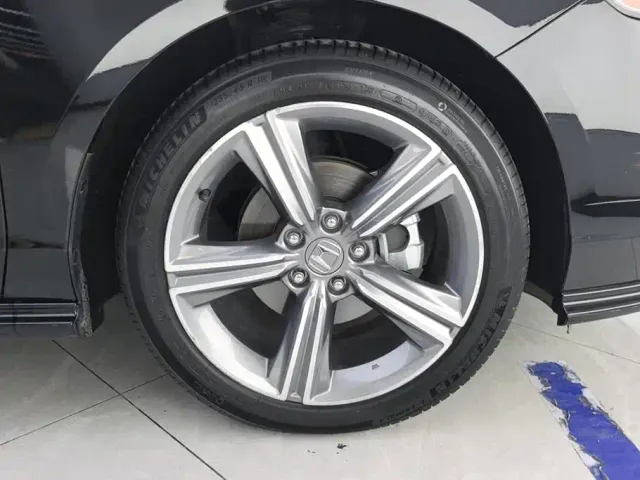 Honda Accord — Фото автомобиля 6
