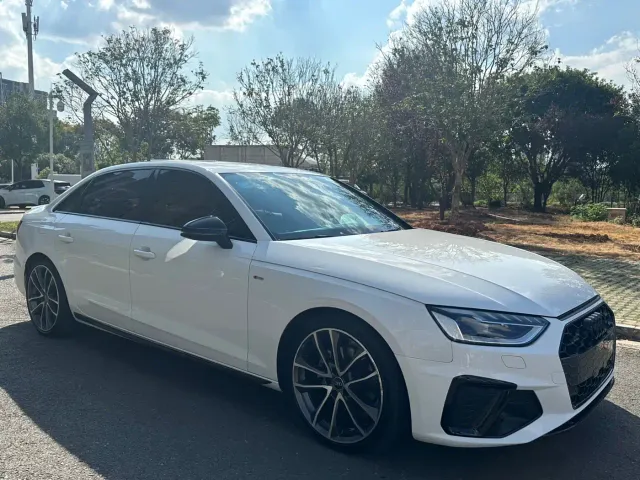 Audi A4L — Фото автомобиля 3