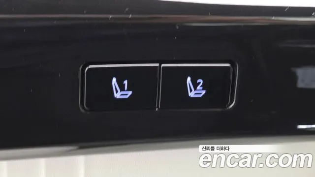 Hyundai Grandeur Grandeur (GN7) 2.5 Бензин 2WD — Фото автомобиля 14