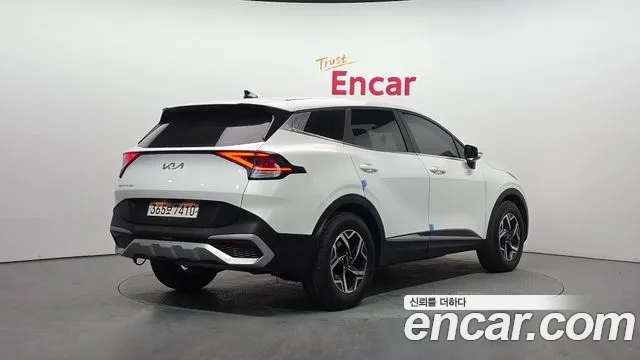 Kia Sportage Sportage 5-е поколение Бензин 1.6 турбо 2WD — Фото автомобиля 2