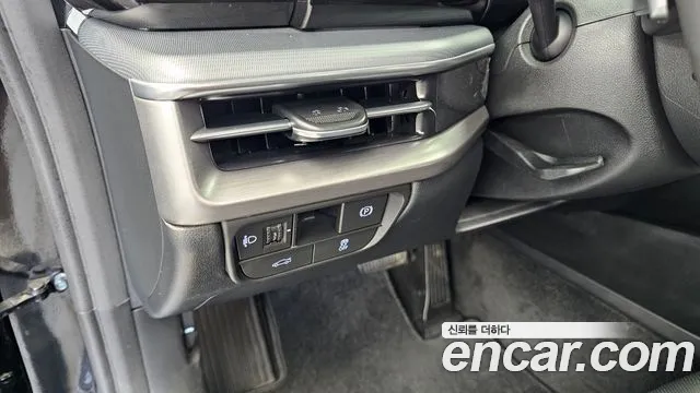 Hyundai Grandeur GN7 — Фото автомобиля 16
