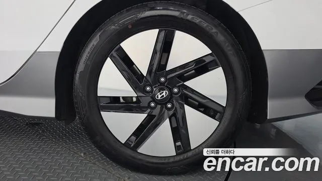 Hyundai Ioniq 6 — Фото автомобиля 6