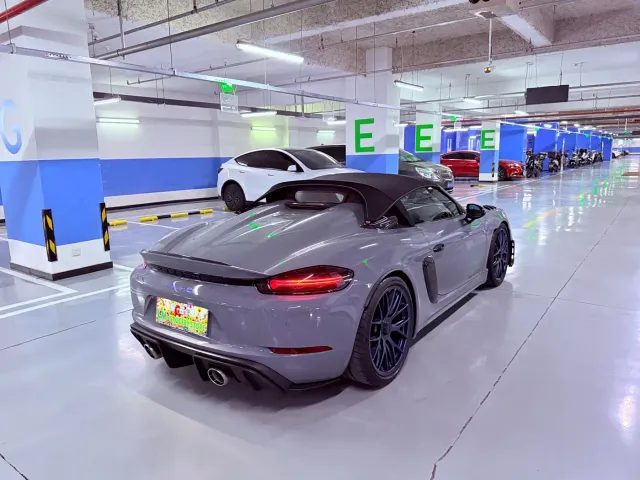 Porsche 718 — Фото автомобиля 24
