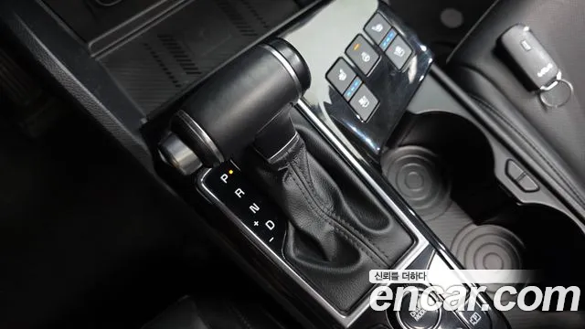 Kia Sportage Sportage 5-е поколение Дизель 2.0 2WD — Фото автомобиля 8