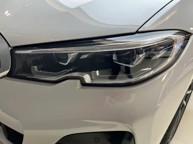 BMW 3 Series — Фото автомобиля 17