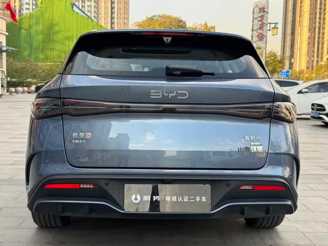 BYD Seal 06 DM-i Touring — Фото автомобиля 12
