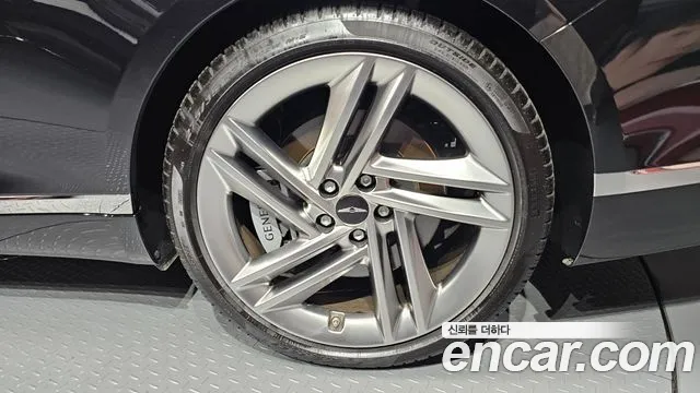 Genesis G80 Бензин 2.5 турбо AWD — Фото автомобиля 17