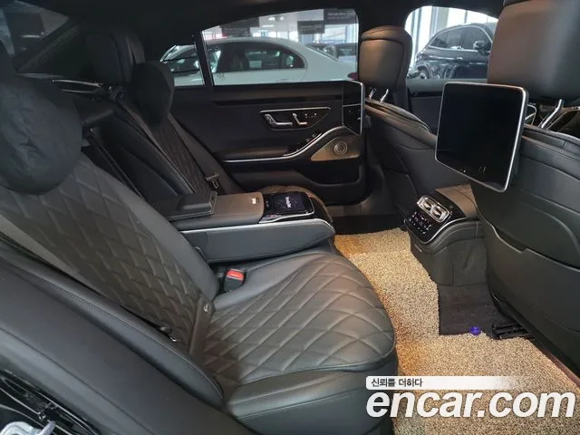 Mercedes-Benz S-Class — Фото автомобиля 14