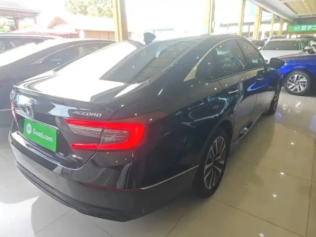 Honda Accord — Фото автомобиля 6