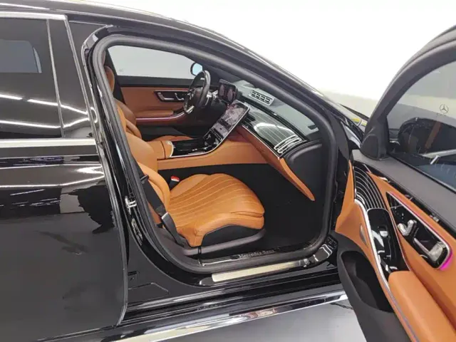 Mercedes-Benz S-Class — Фото автомобиля 8