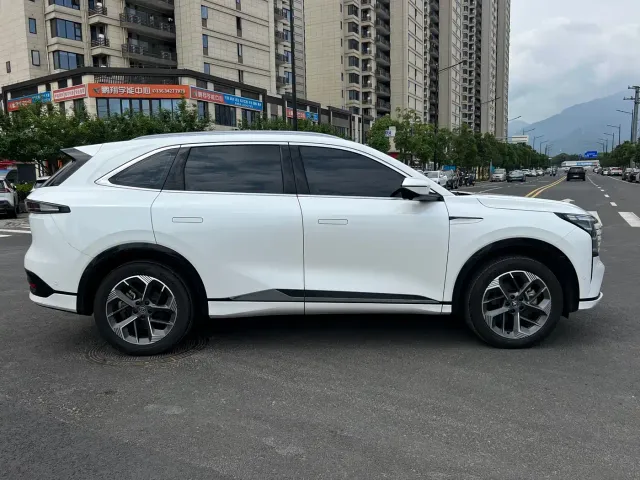 Changan CS75 Plus — Фото автомобиля 8